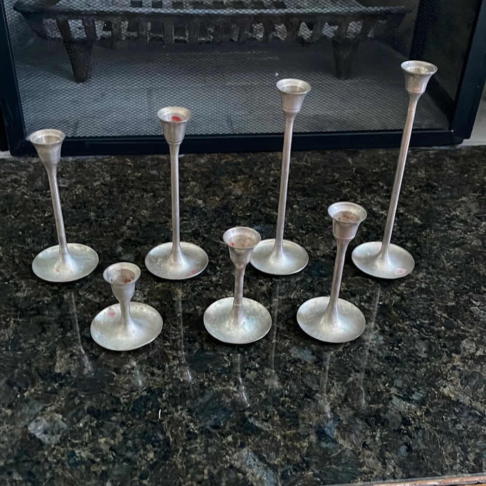 ONE SET OF 7 VINTAGE SILVER PLATED MADE IN INDIA TULIP GRADUATED CANDLE HOLDERS